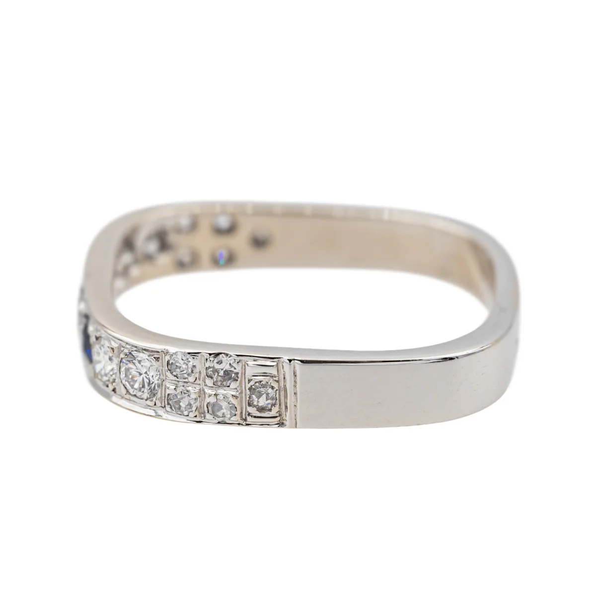 Ring at white gold, sapphire and diamonds - Image 4