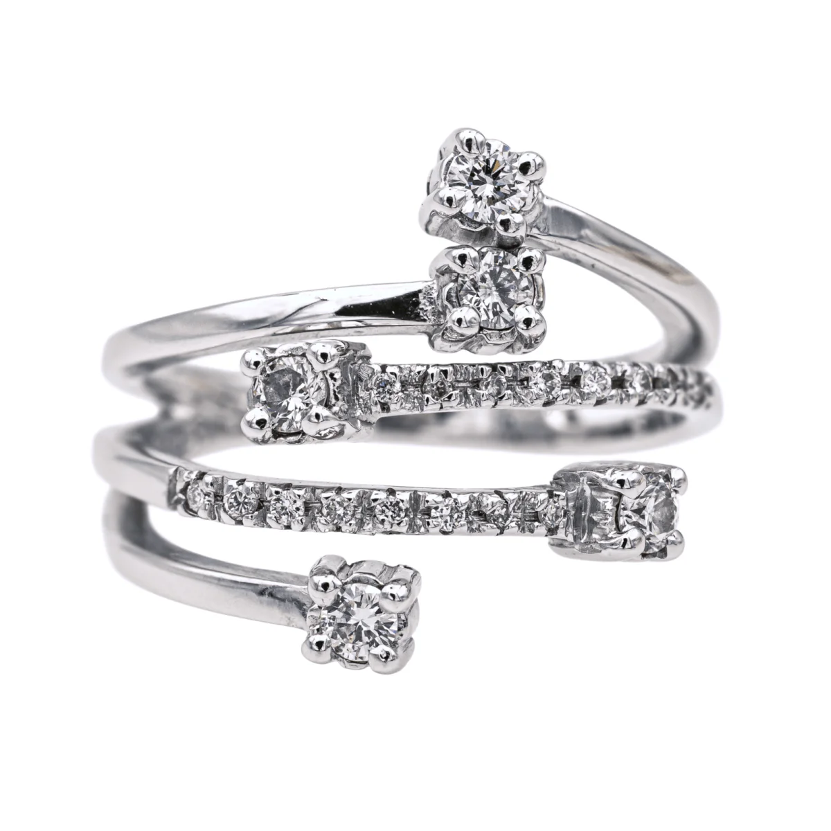 Ring Solitaire in white gold and diamonds