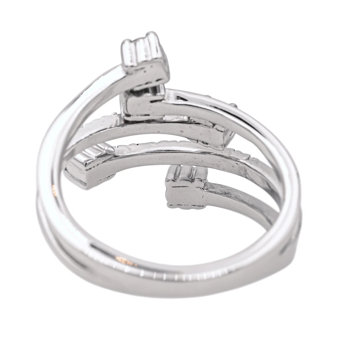 Ring Solitaire in white gold and diamonds - Image 5