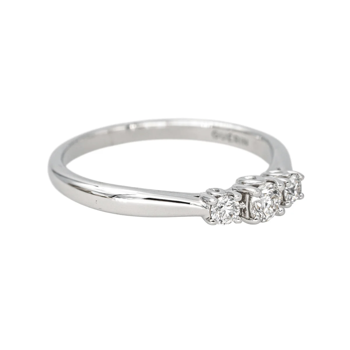 Trilogy ring by DIDIER GUÉRIN in white gold and diamonds - Image 6