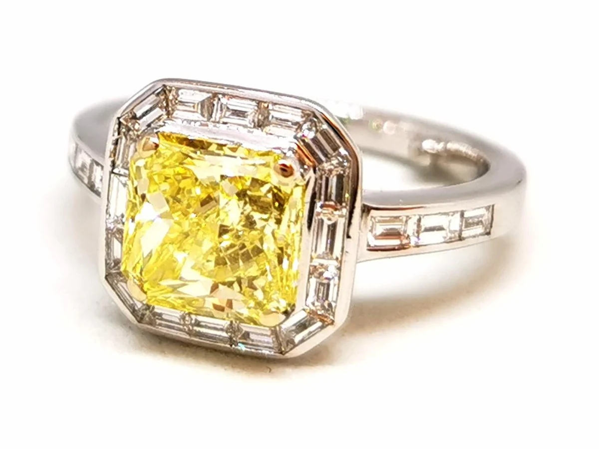 White Gold Diamond Ring - Image 3