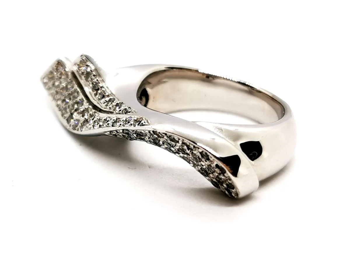 White Gold Diamond Ring - Image 5