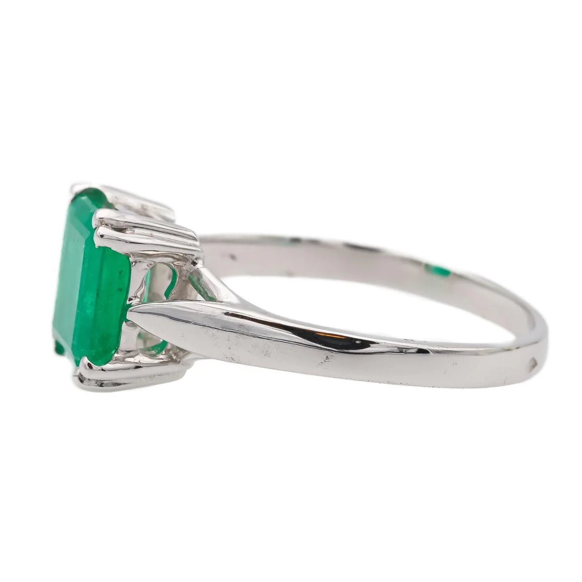 Emerald White Gold Ring - Image 4
