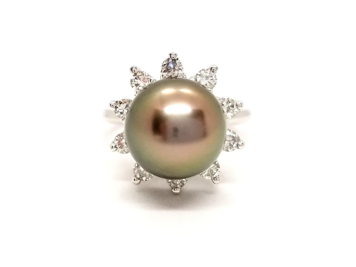 White Gold Pearl Ring - Image 10