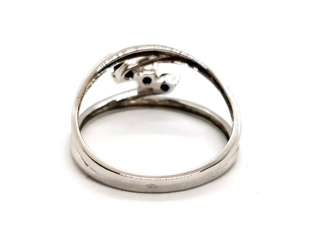 White Gold Sapphire Ring - Image 10