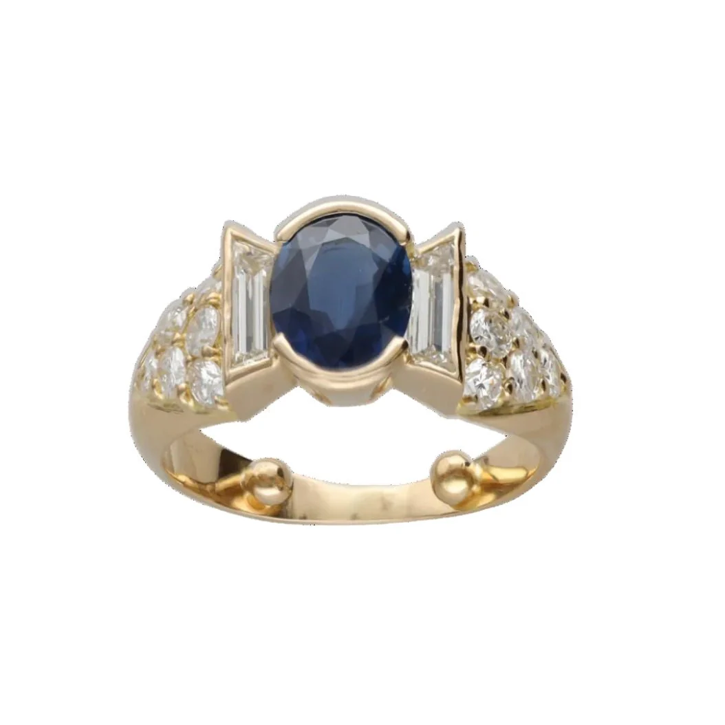 Ring Solitaire in yellow gold, sapphire and diamonds