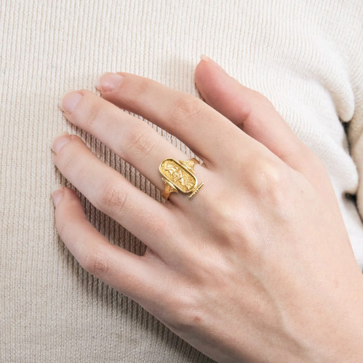 Yellow gold Bangle Ring - Image 2