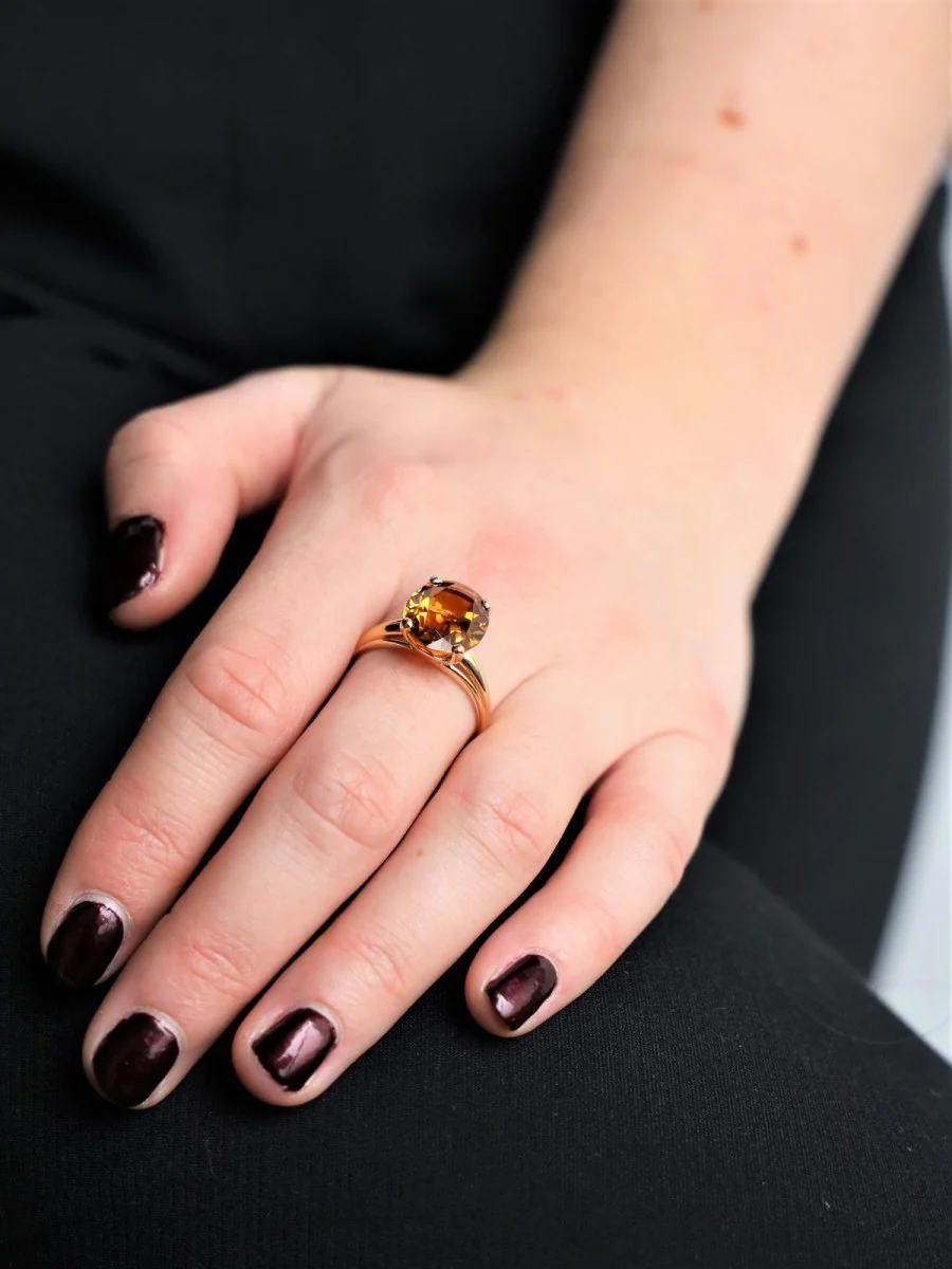 Solitaire ring in yellow gold and citrine - Image 7
