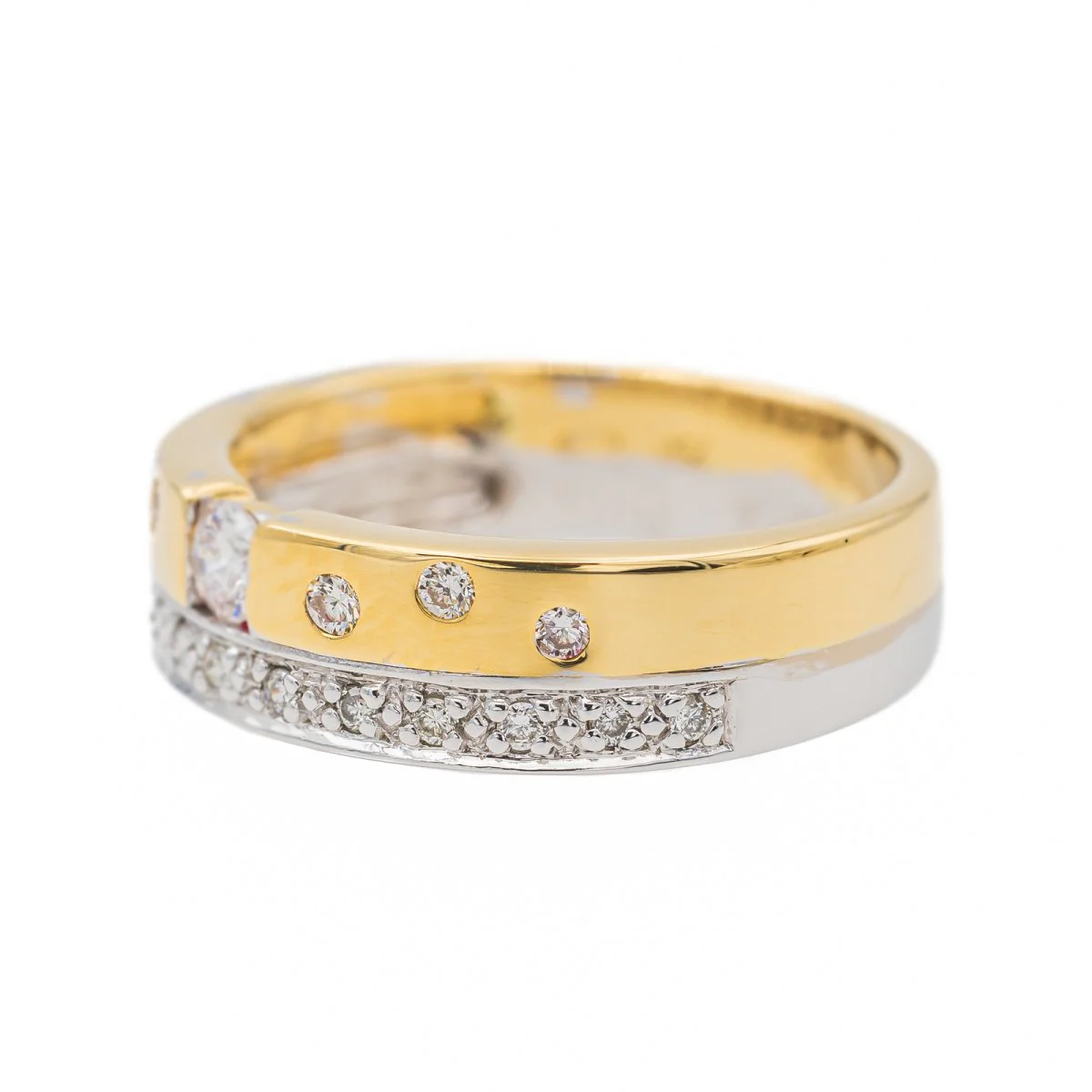 Yellow Gold Diamond Ring - Image 4