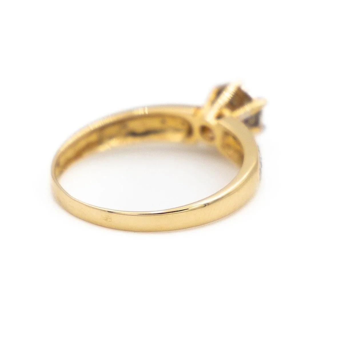 Yellow Gold Diamond Ring - Image 5