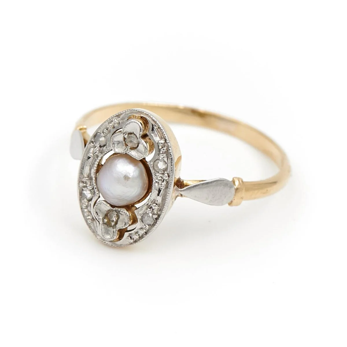 Yellow Gold Diamond Ring - Image 4