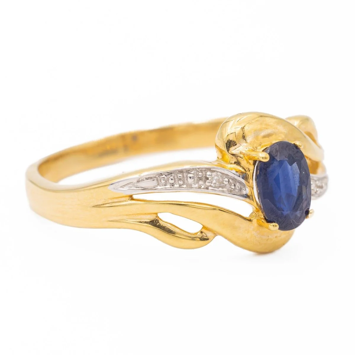 Yellow Gold Sapphire Ring - Image 7