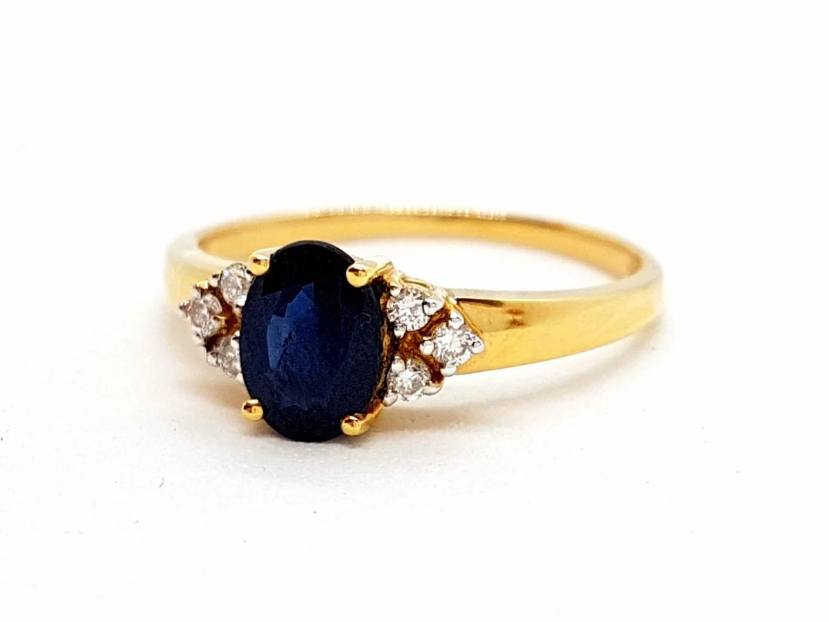 Yellow Gold Sapphire Ring - Image 10