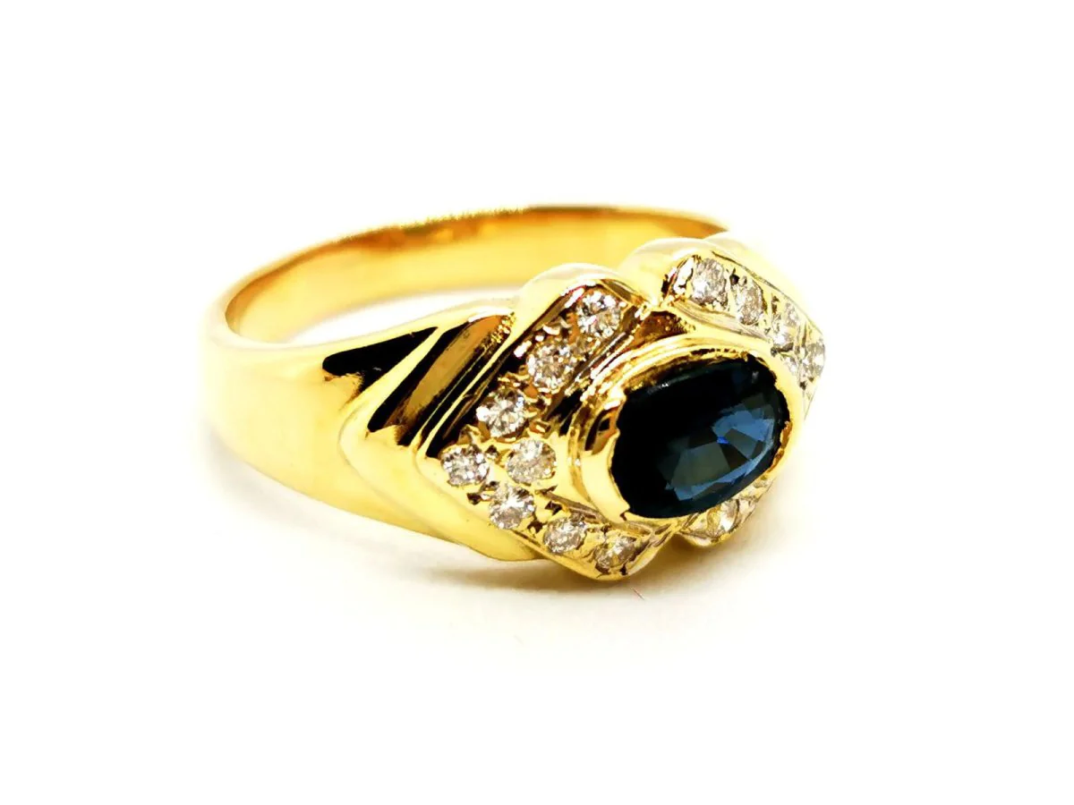 Yellow Gold Sapphire Ring - Image 6