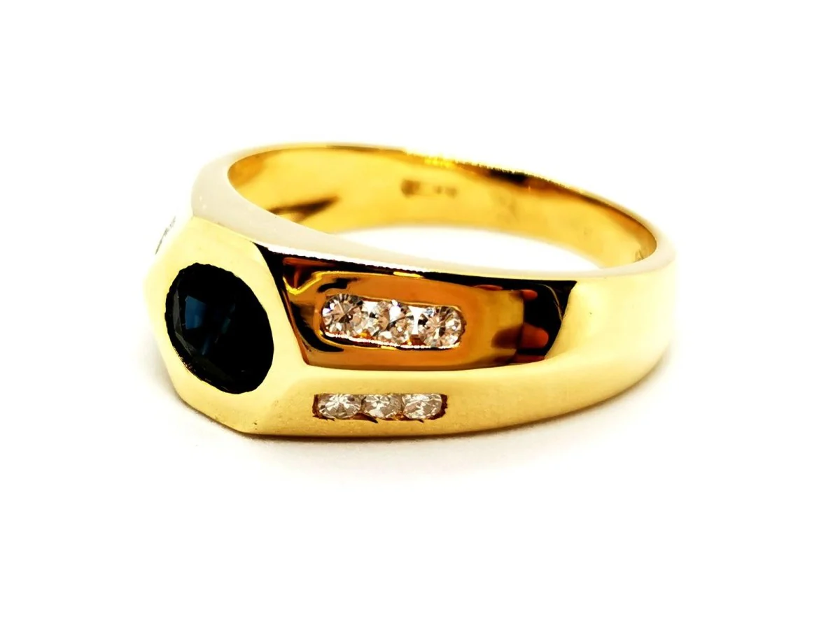 Yellow Gold Sapphire Ring - Image 3