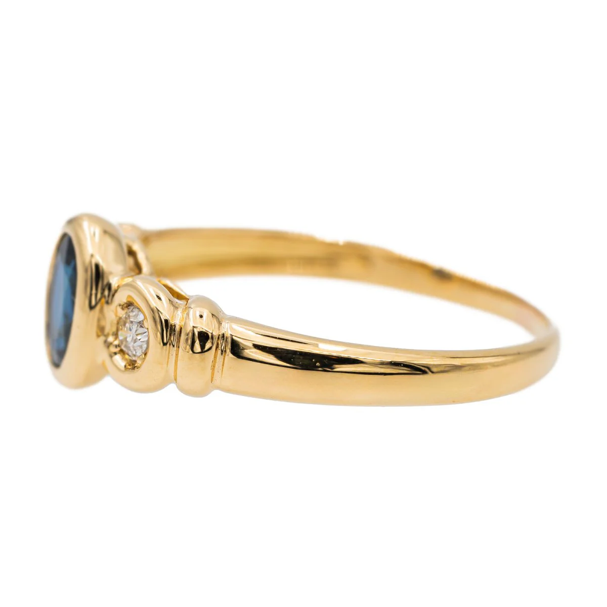 Yellow gold, sapphire and diamond ring - Image 4