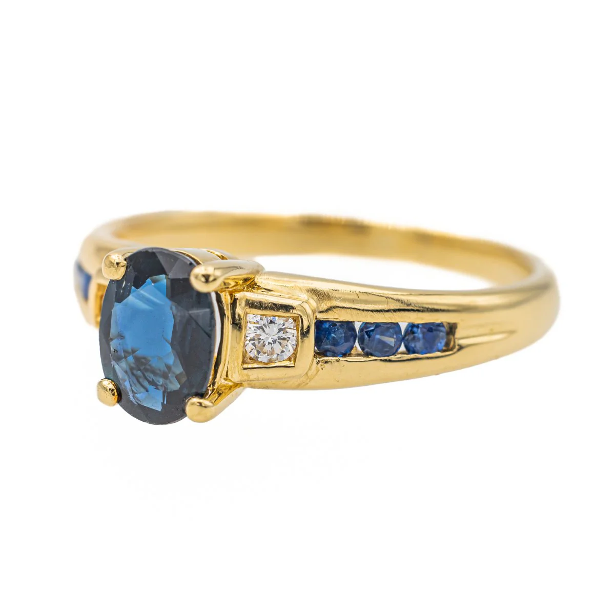 Yellow Gold Sapphire Ring - Image 3