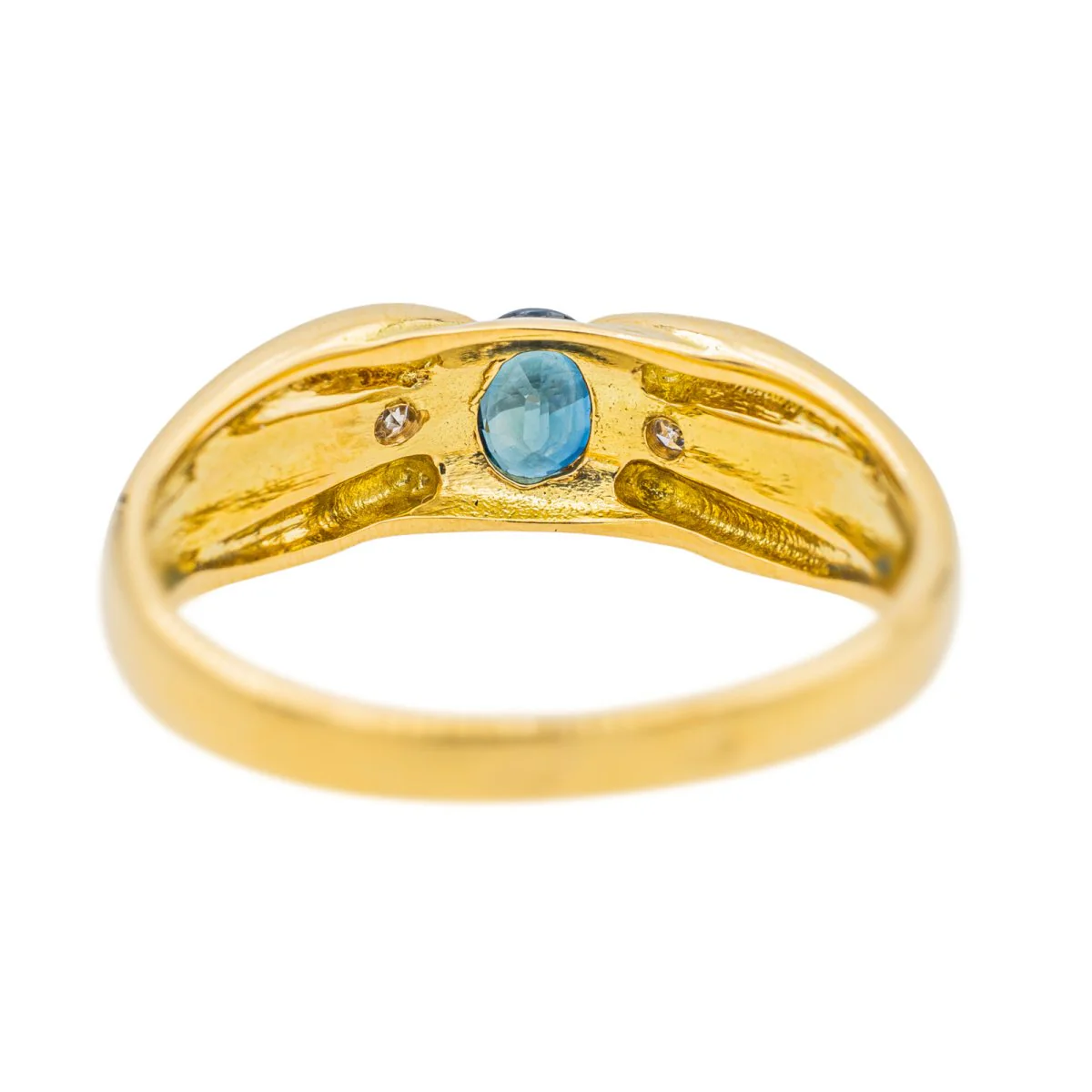 Yellow Gold Ring with Sapphire and Diamonds - Image 6