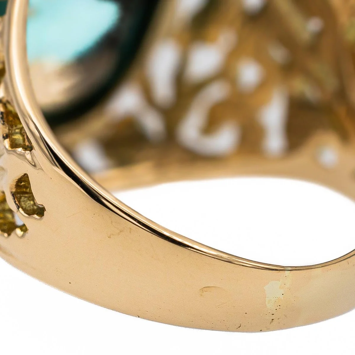 Yellow Gold and Turquoise Ring - Image 6