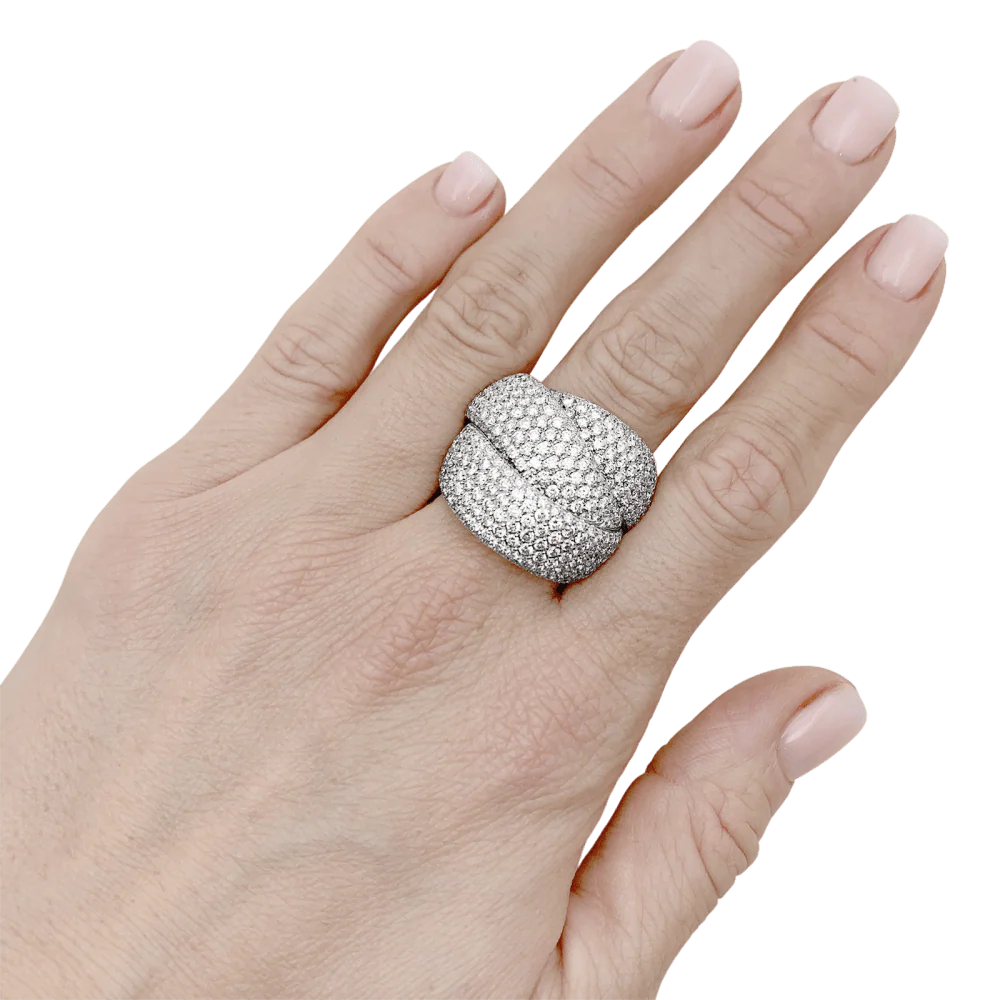 Cocktail ring in white gold and diamonds - Image 2