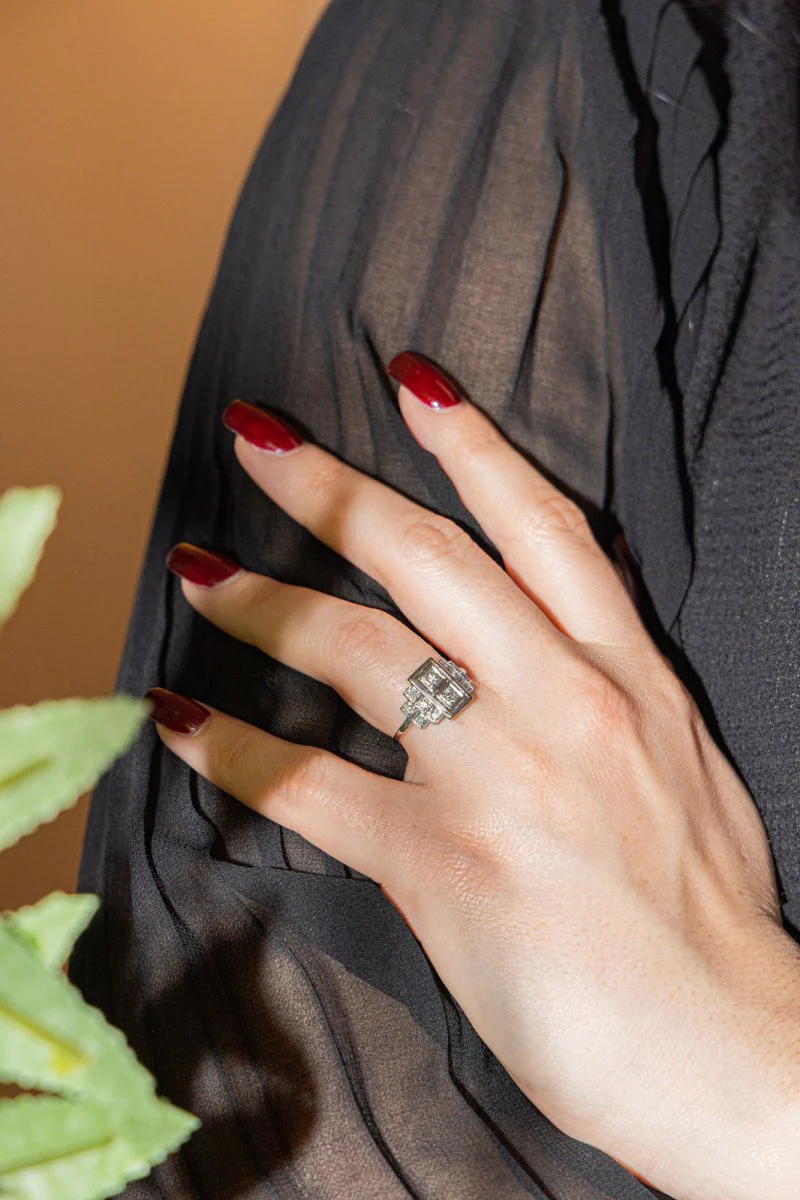 Platinum and diamond ring - Image 2