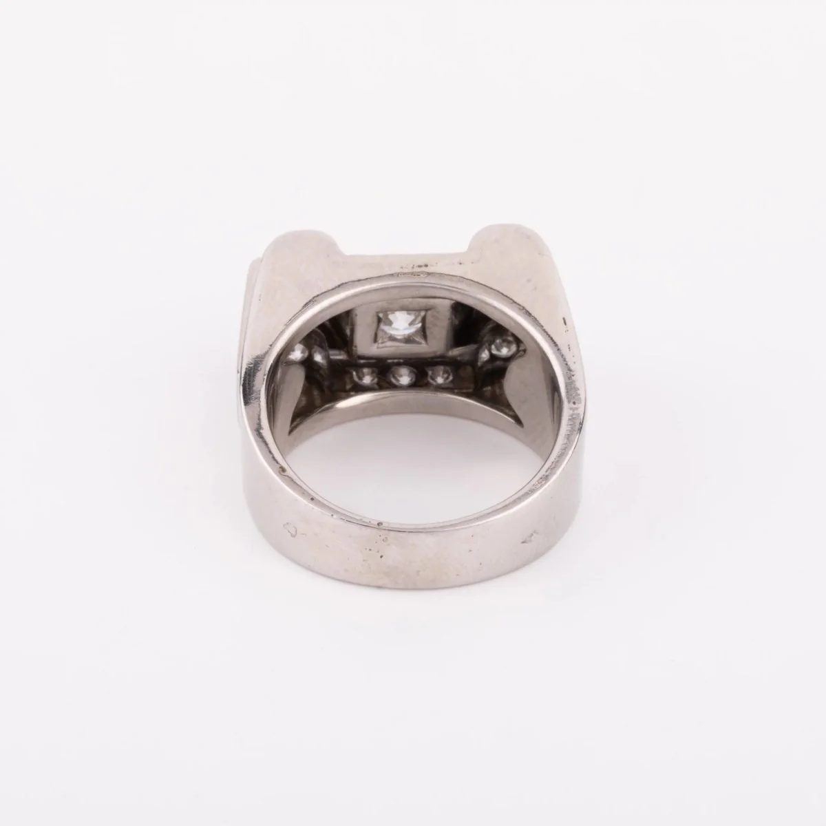 Platinum and diamond ring - Image 3