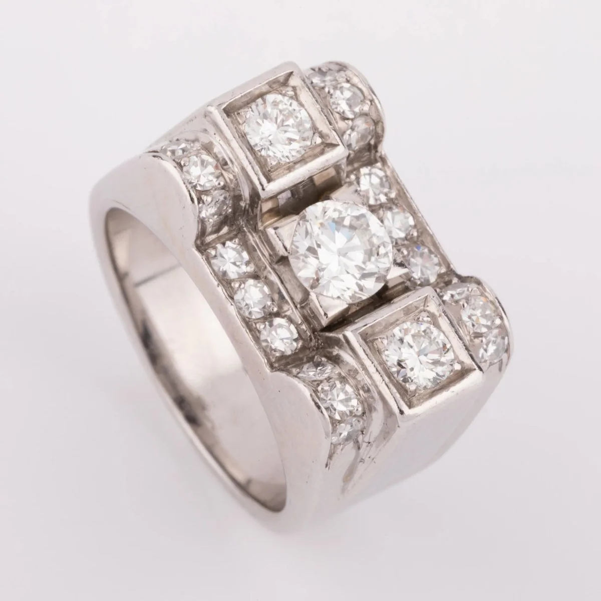 Platinum and diamond ring - Image 5