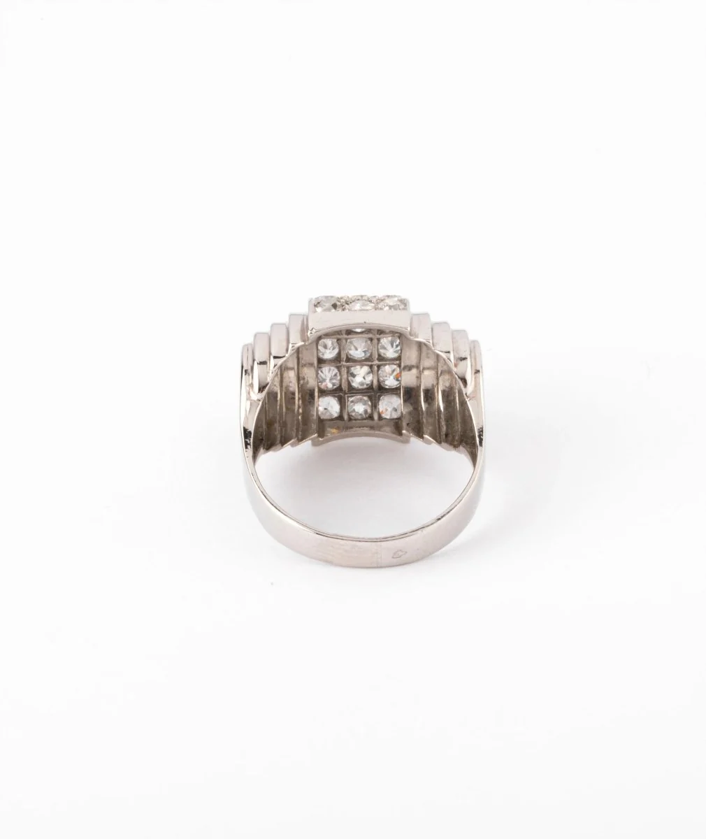 Platinum and diamond tiered ring - Image 4