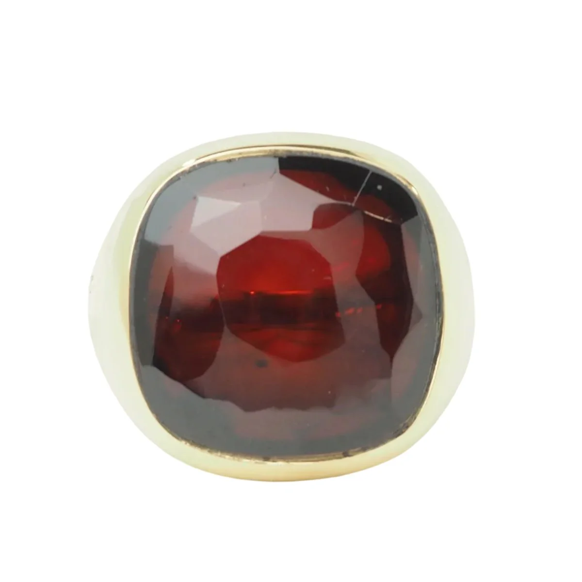 POMELLATO "Victoria" ring in yellow gold and garnet