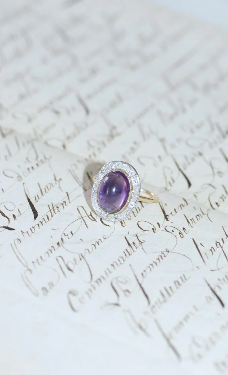 Ring Pompadour in yellow gold, paltinium, amethyst cabochon and diamonds - Image 10
