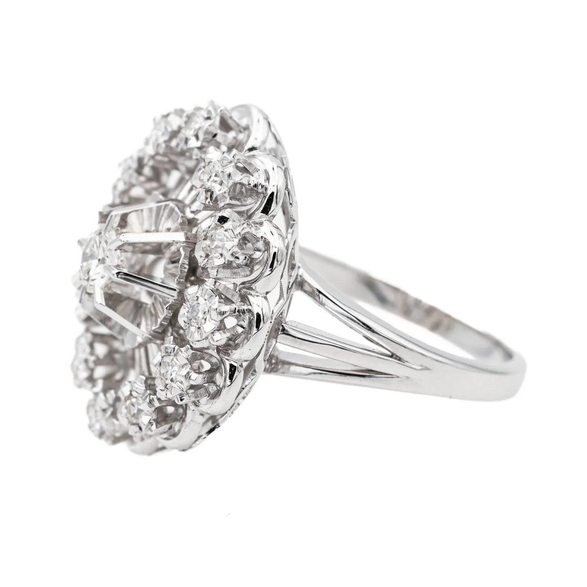 Pompadour ring in white gold and diamonds - Image 4