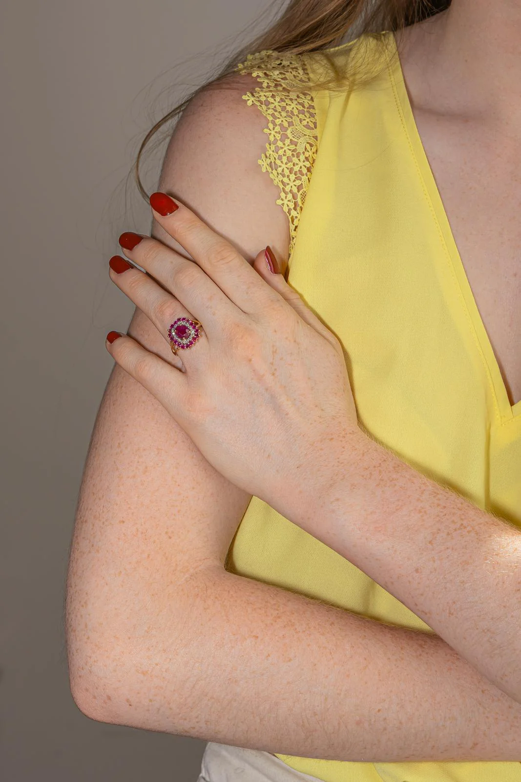 Pompadour Ring Yellow gold Ruby - Image 2