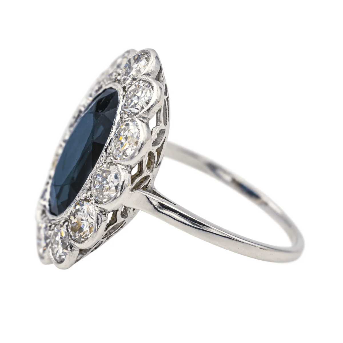 Ring Pompadour en paltinium, sapphire and diamonds - Image 4