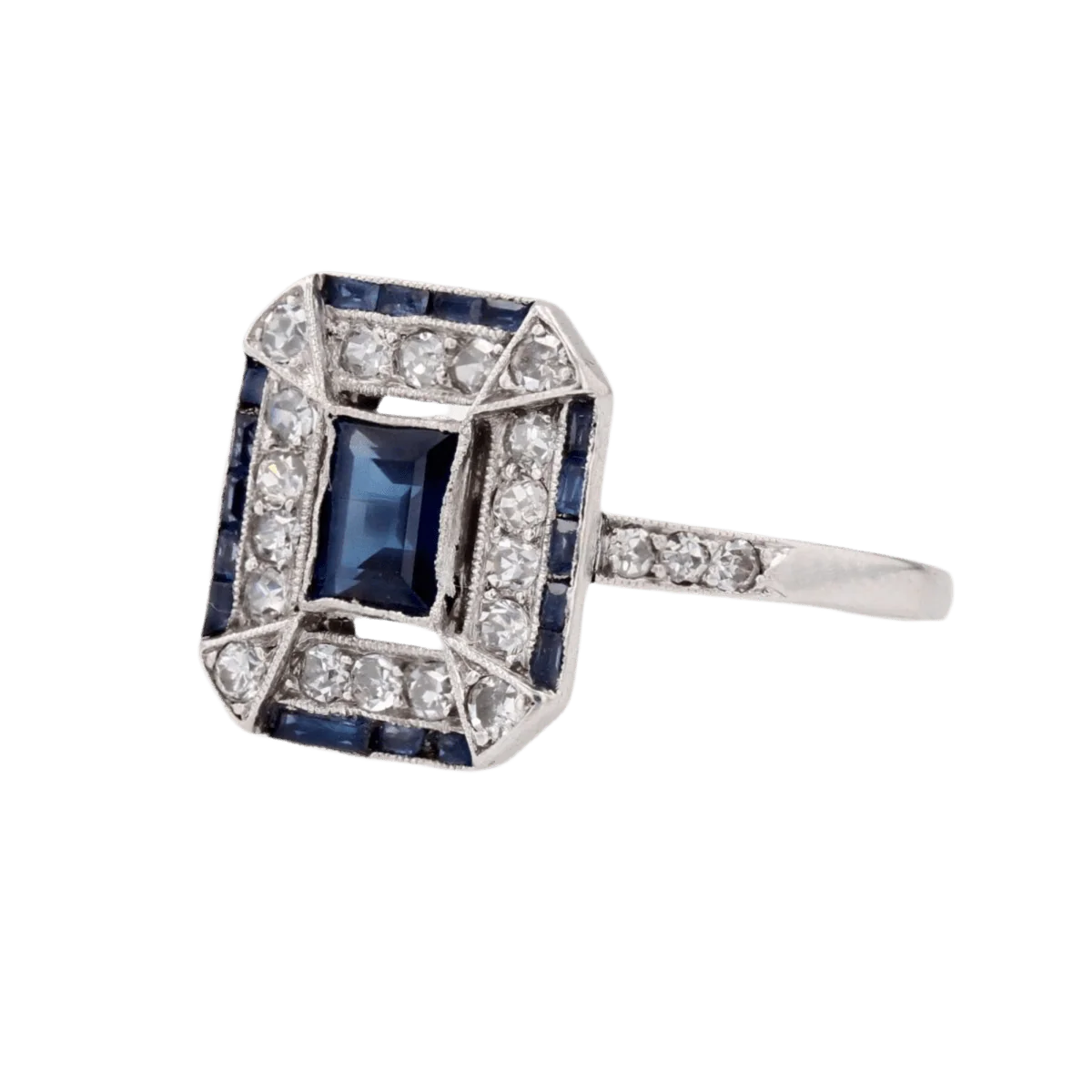 Ring Surroundings in paltinium, sapphires and diamonds - Image 3