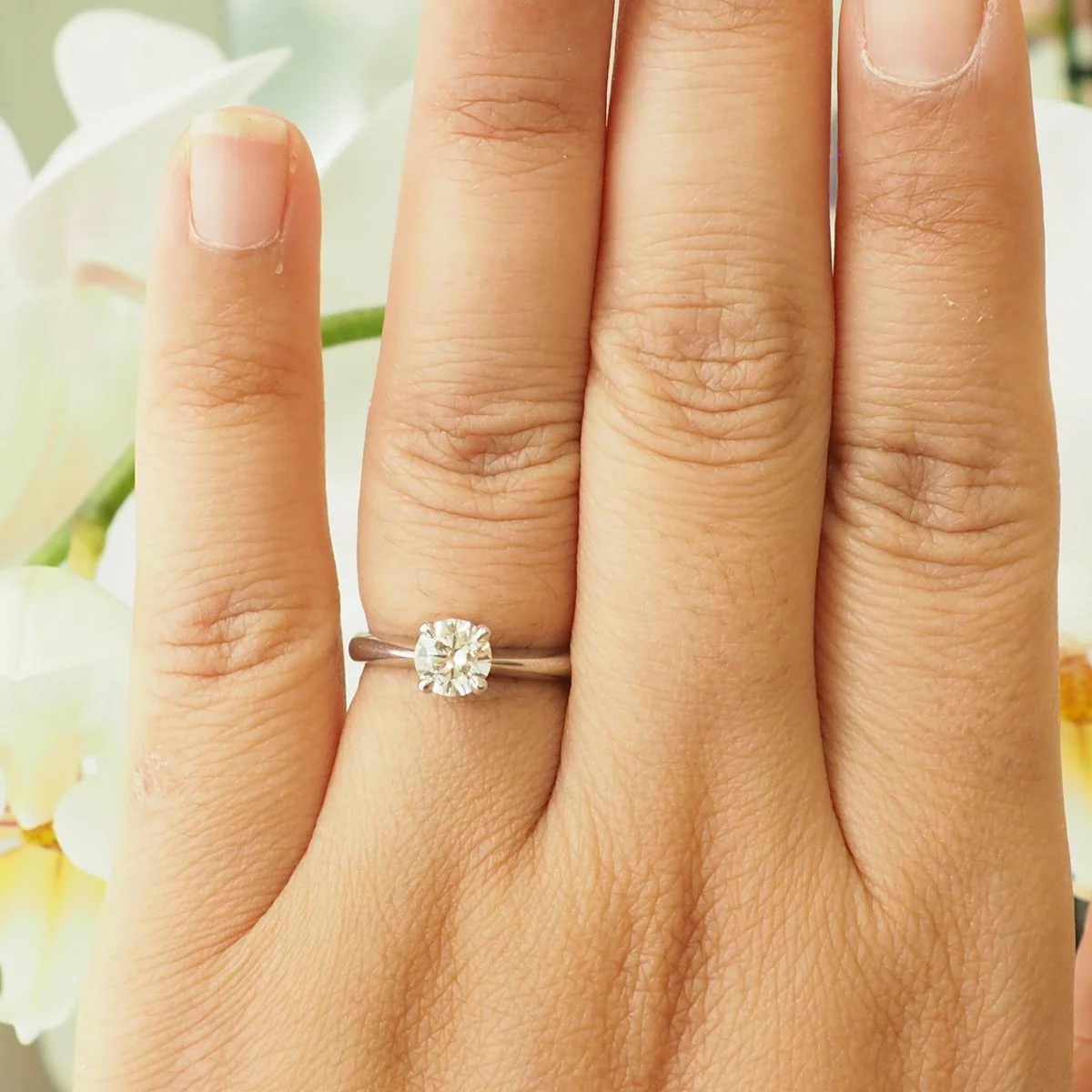 White gold and diamond Solitaire Ring - Image 2