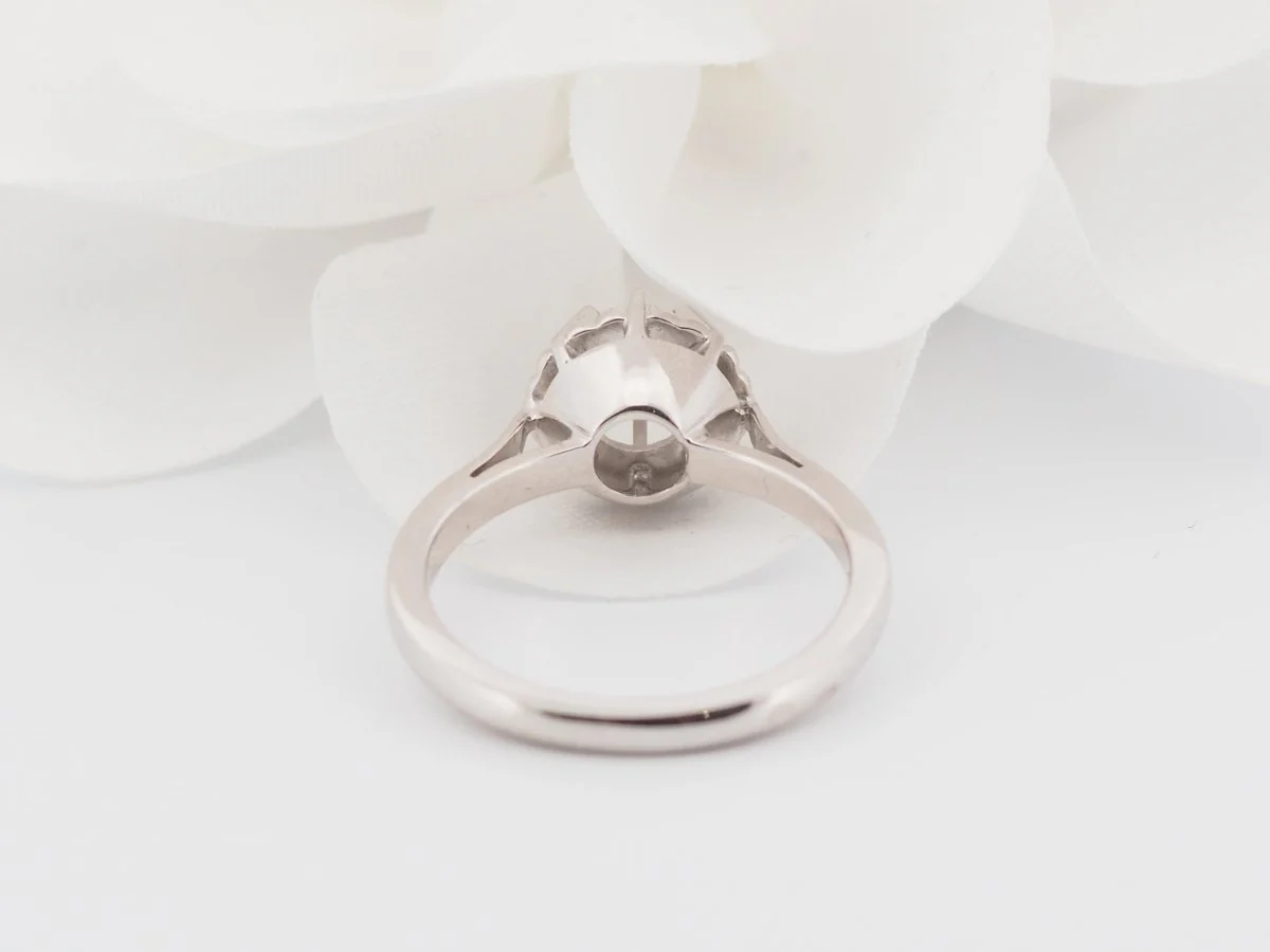 Solitaire ring in white gold and diamond - Image 4
