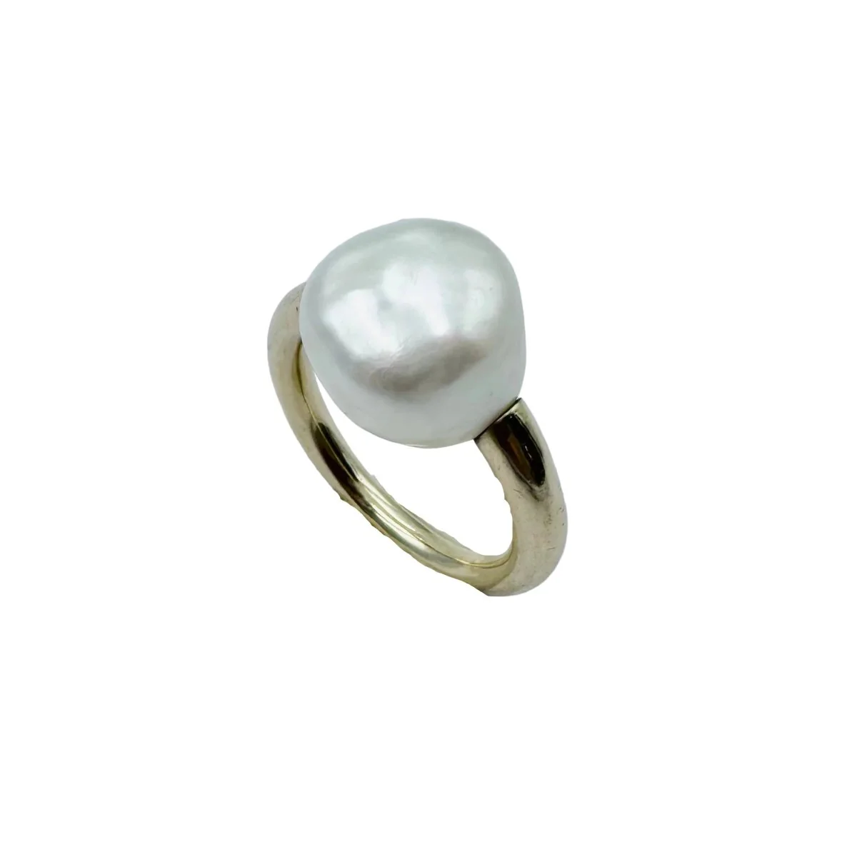 Yellow Gold Solitaire Ring with Pearl - Image 7