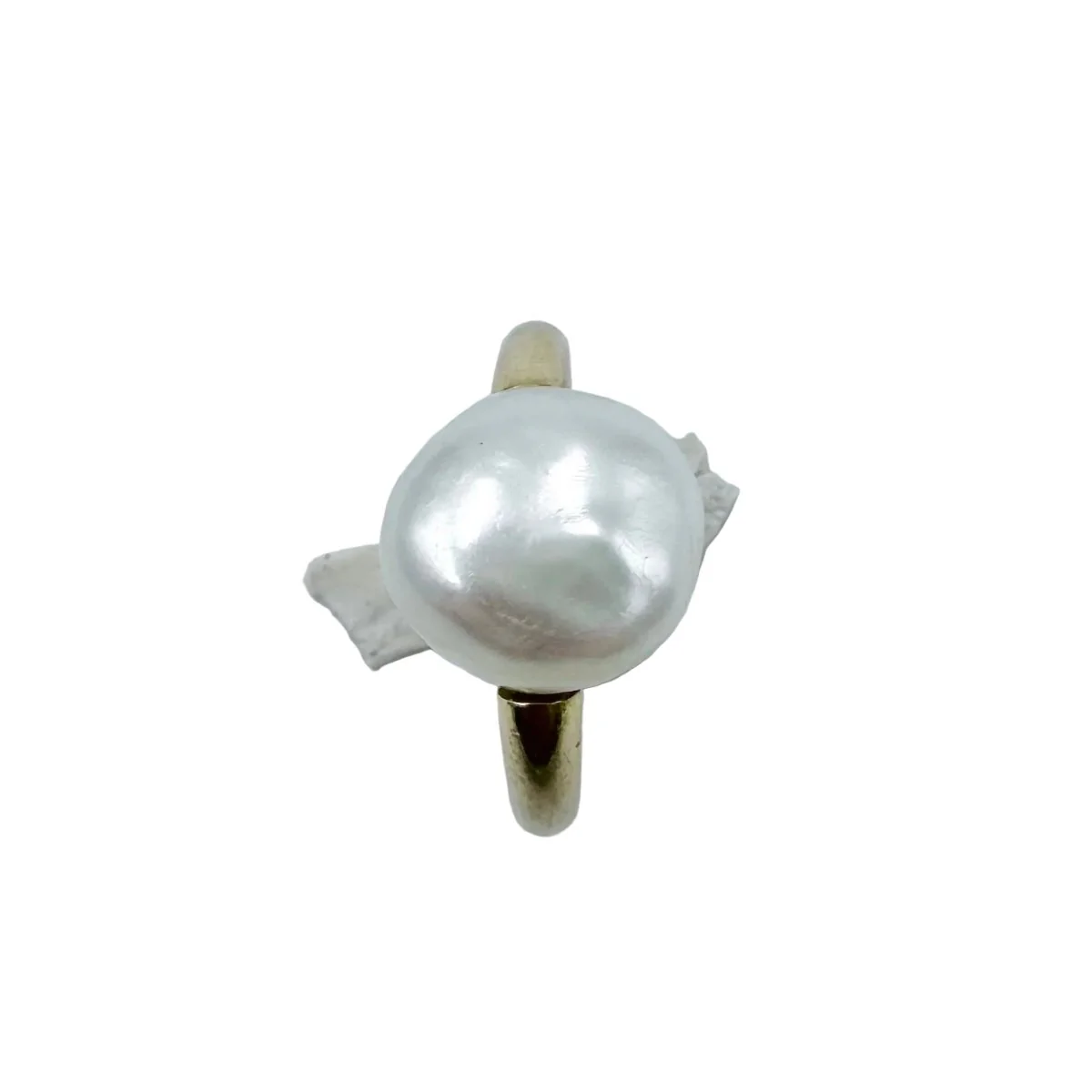 Yellow Gold Solitaire Ring with Pearl - Image 9