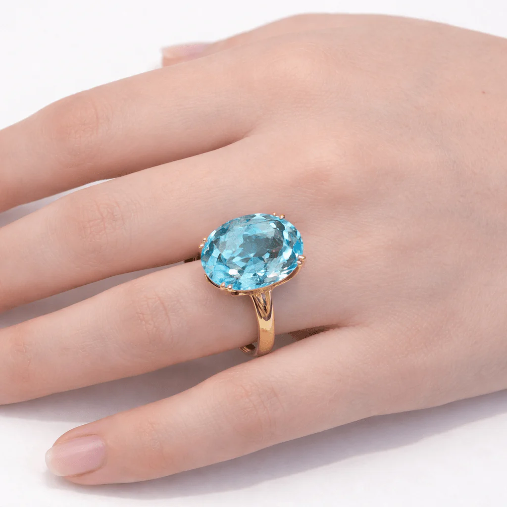 Yellow gold and topaz solitaire ring - Image 2