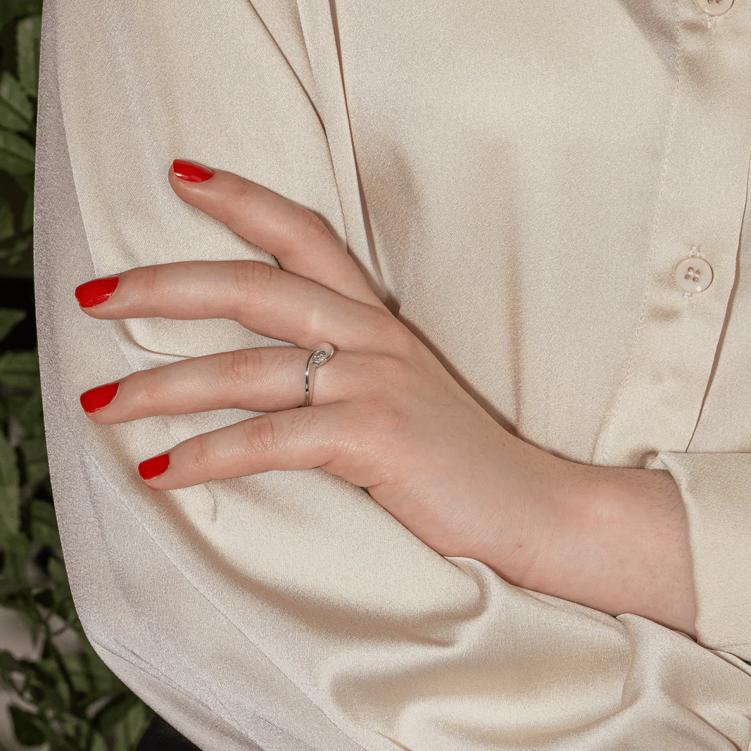 Solitaire ring in white gold and diamond - Image 2