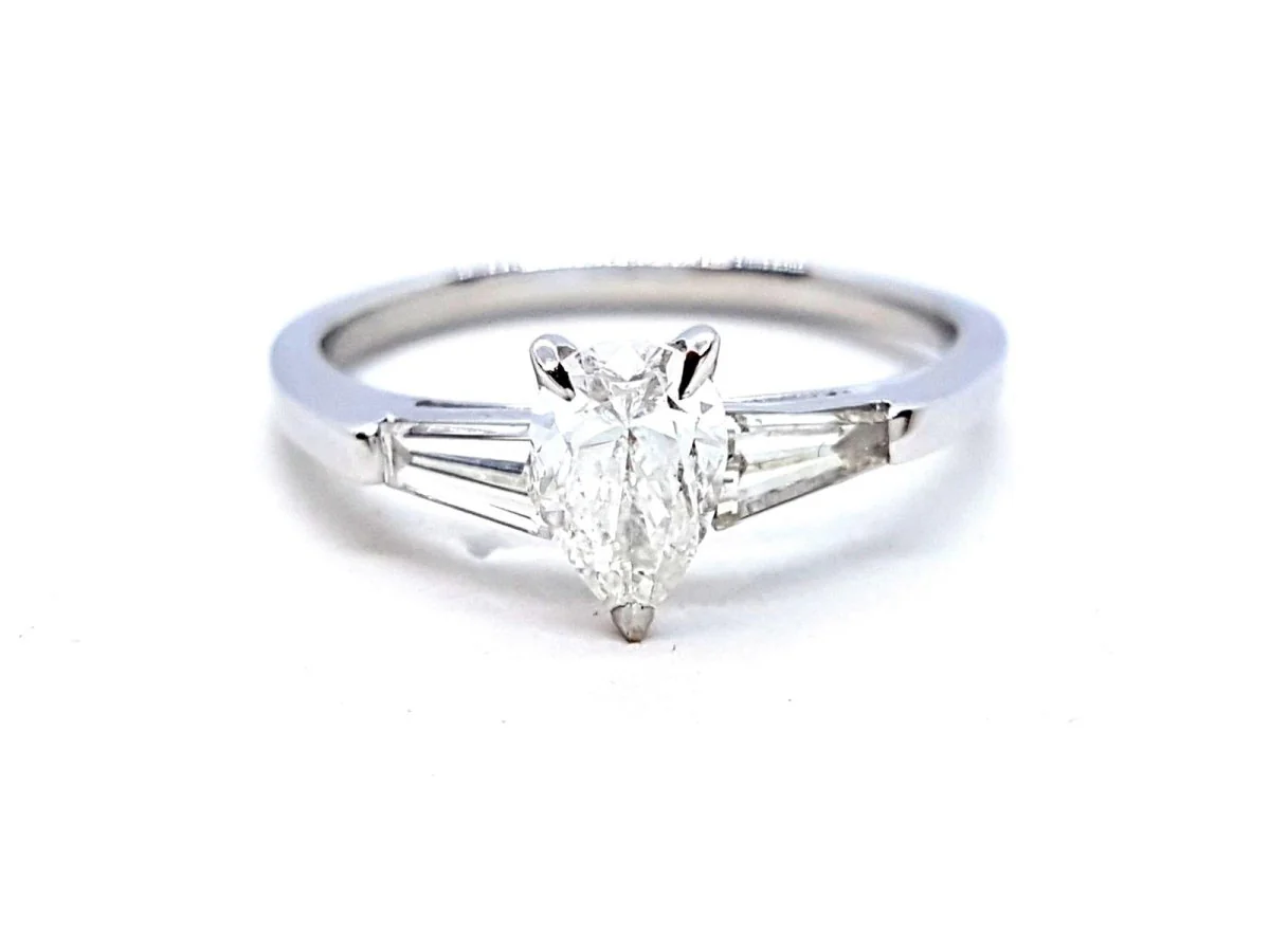 Solitaire Ring White Gold Diamond - Image 4
