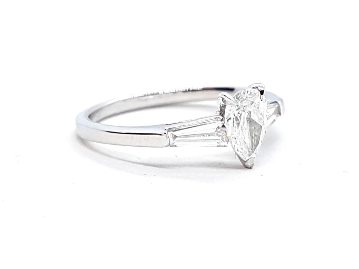 Solitaire Ring White Gold Diamond - Image 5