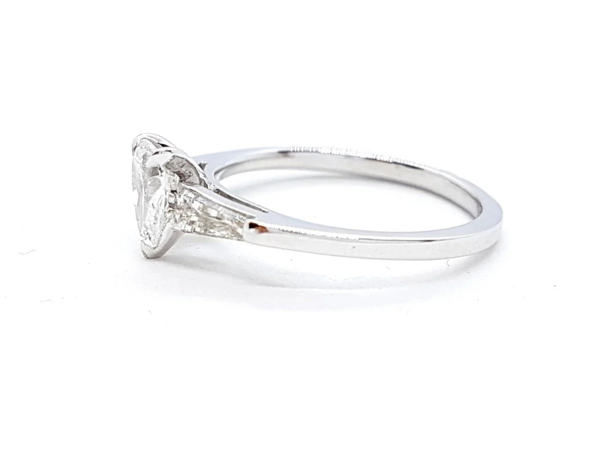 Solitaire Ring White Gold Diamond - Image 9