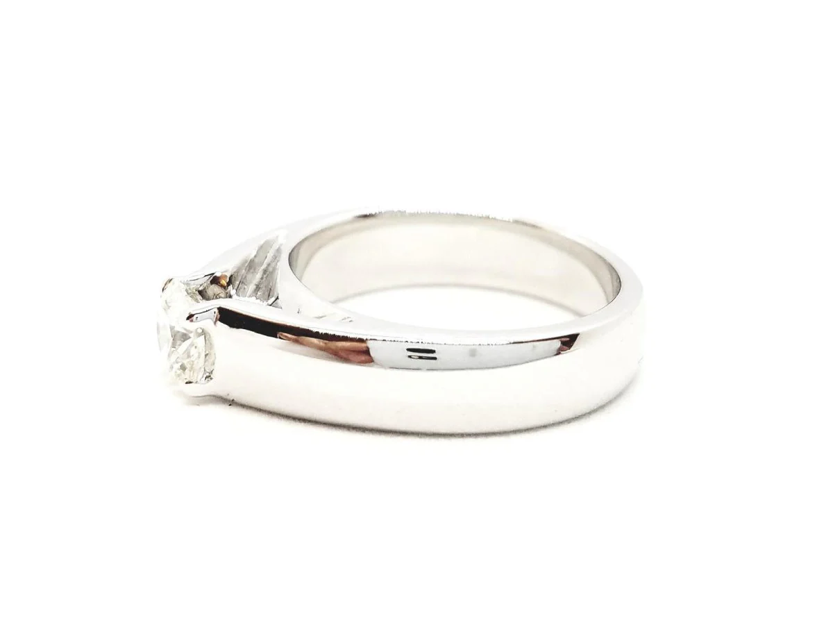 Solitaire Ring White Gold Diamond - Image 10