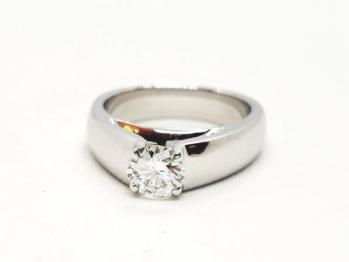 Solitaire Ring White Gold Diamond - Image 7