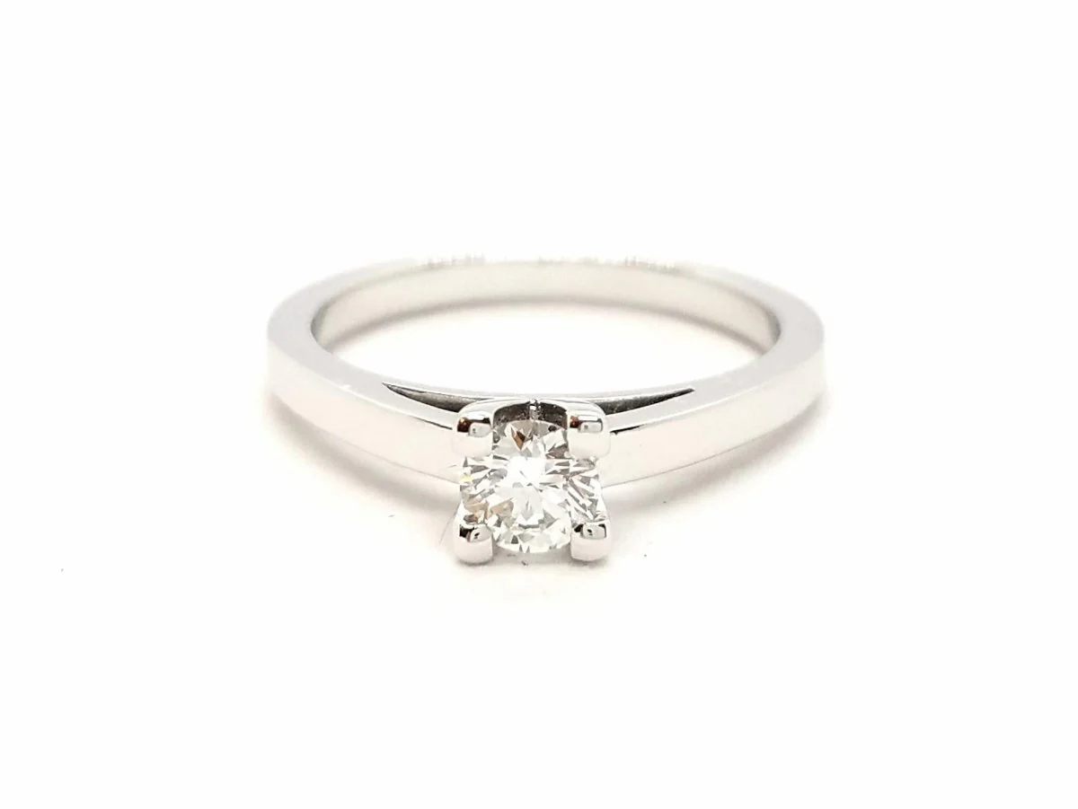 Solitaire Ring White Gold Diamond - Image 3