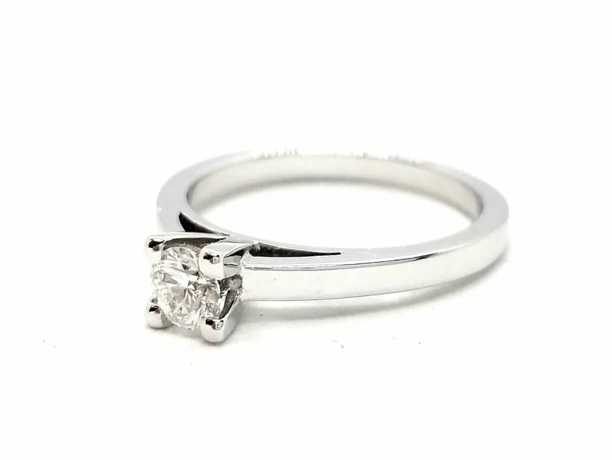 Solitaire Ring White Gold Diamond - Image 4