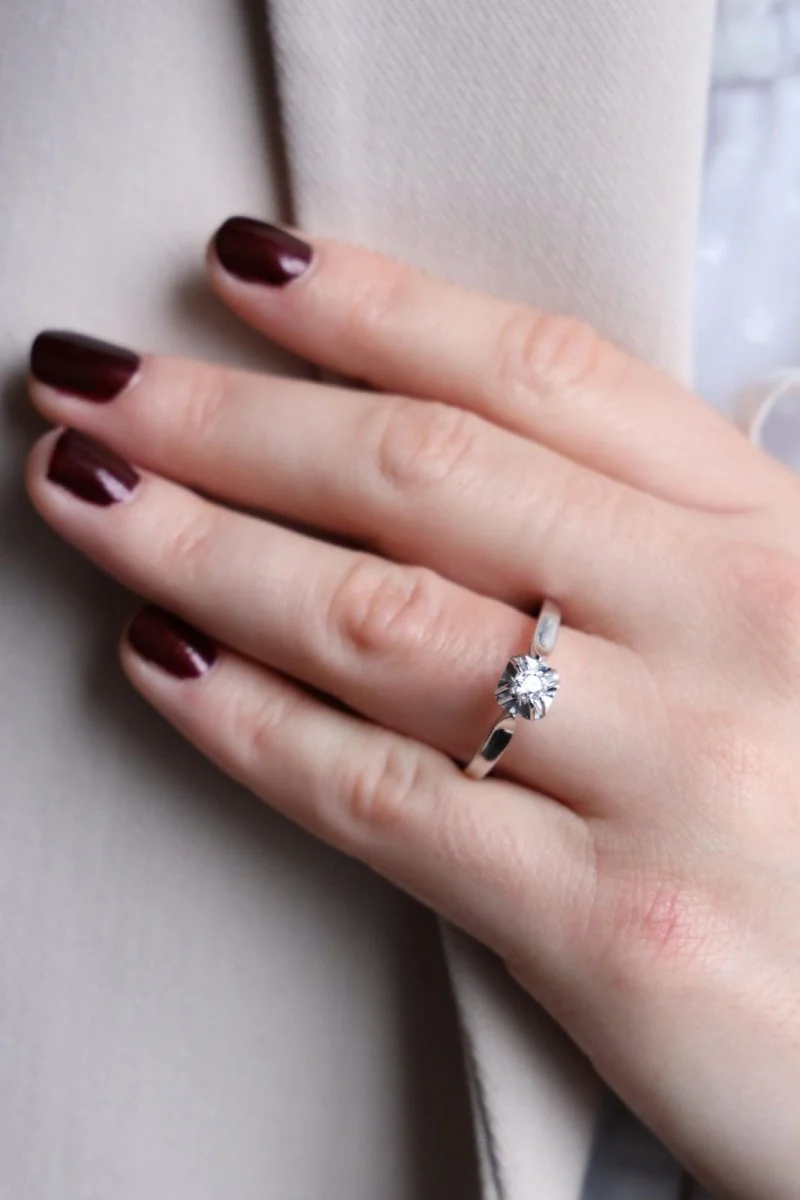 Solitaire Ring White Gold Diamond - Image 2