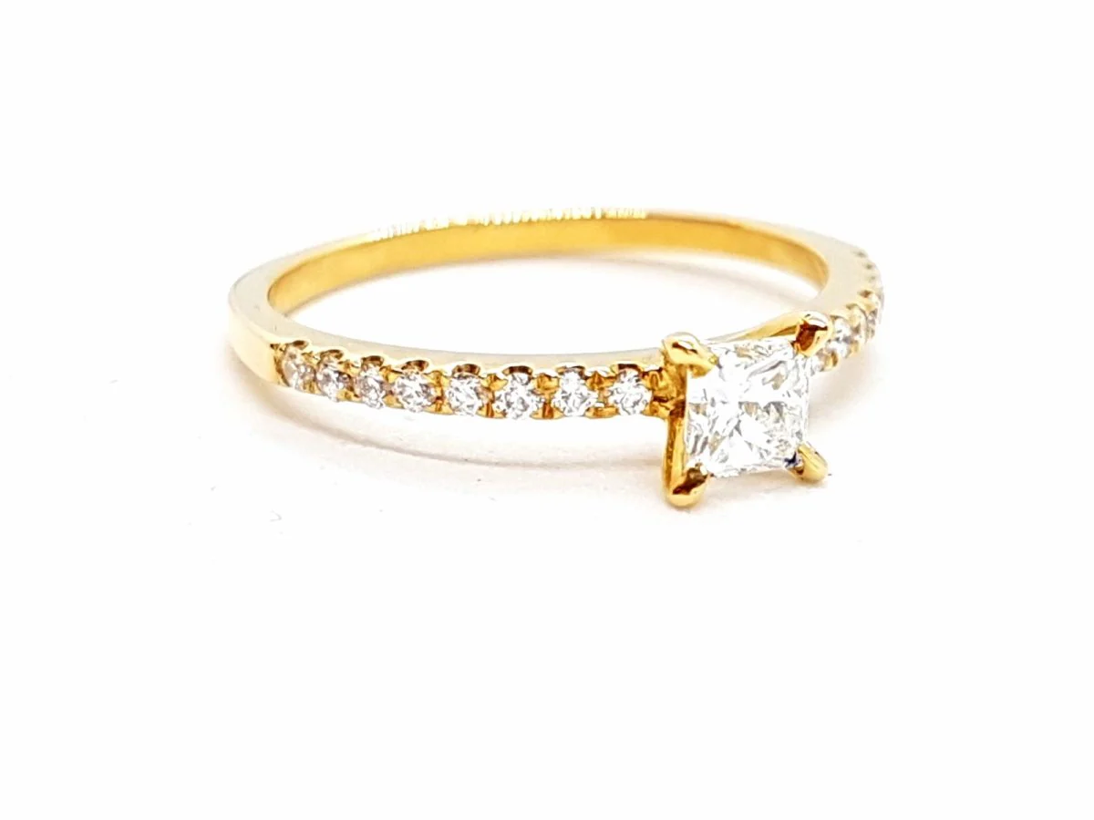 Solitaire Ring Yellow gold Diamond - Image 3