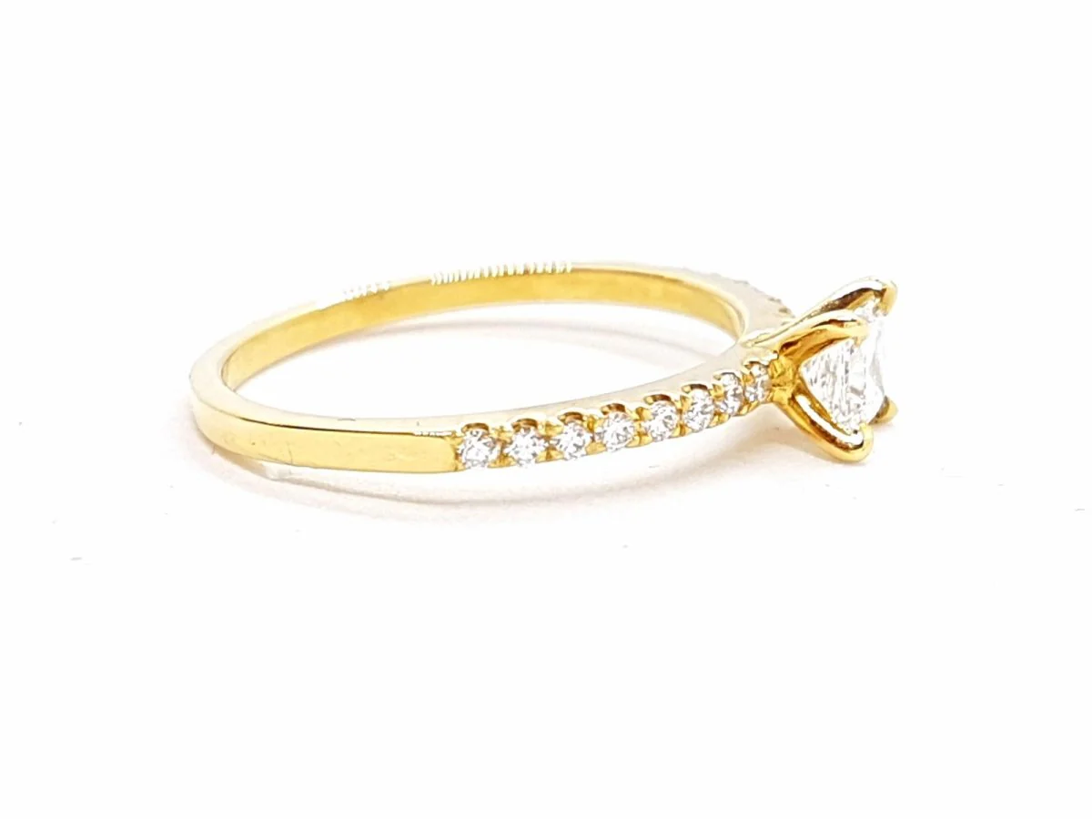 Solitaire Ring Yellow gold Diamond - Image 6
